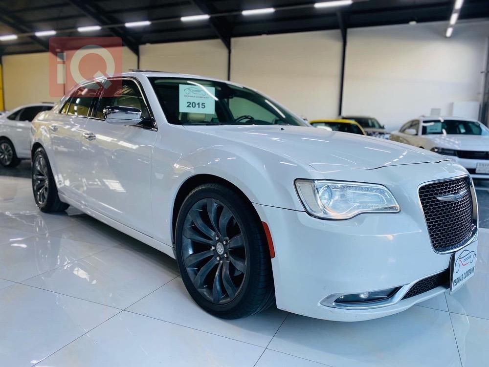 کرایسلەر 300